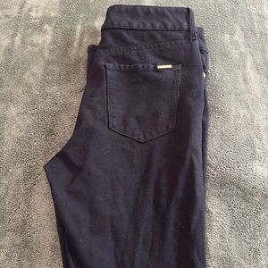 Black skinny pants
